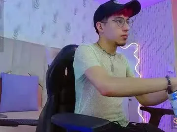 axel_tay1 show on Showsexy