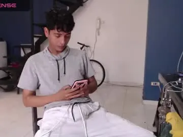 hardsexlove08 show on Showsexy