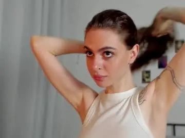 tiffany_loong Image 2